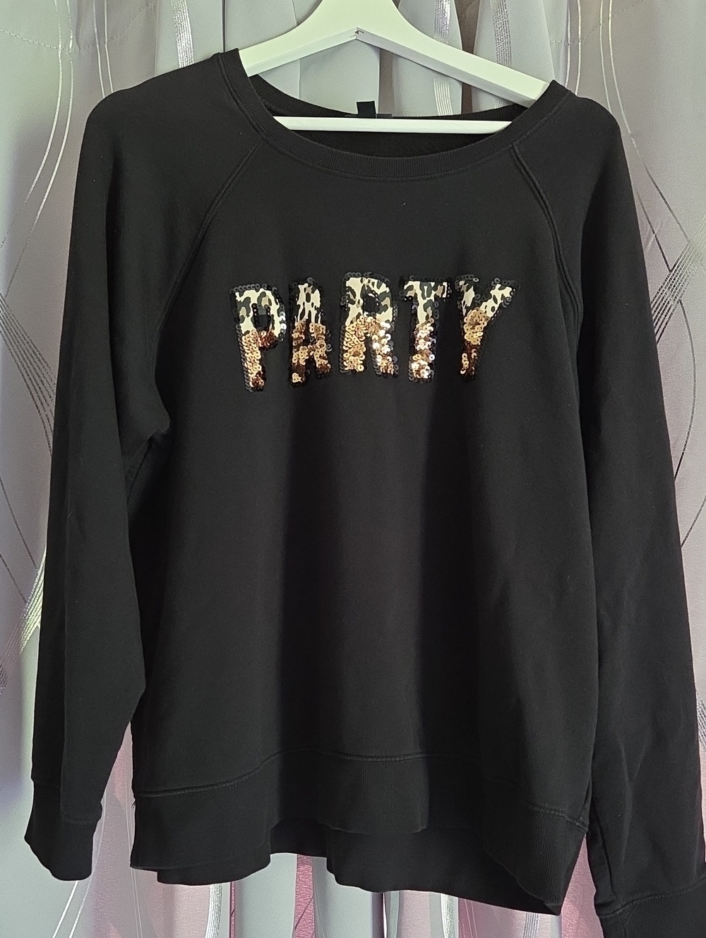 Torrid Black Party Crewneck Size 1 Sweatshirt